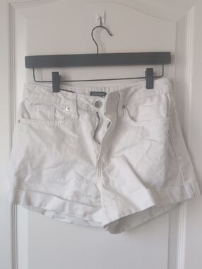 wild fable White Cuffed Women's Denim Shorts